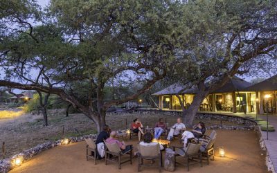 Namibia_Etosha_Onguma-Tented-Camp_Feuer_BoutiqueReisen