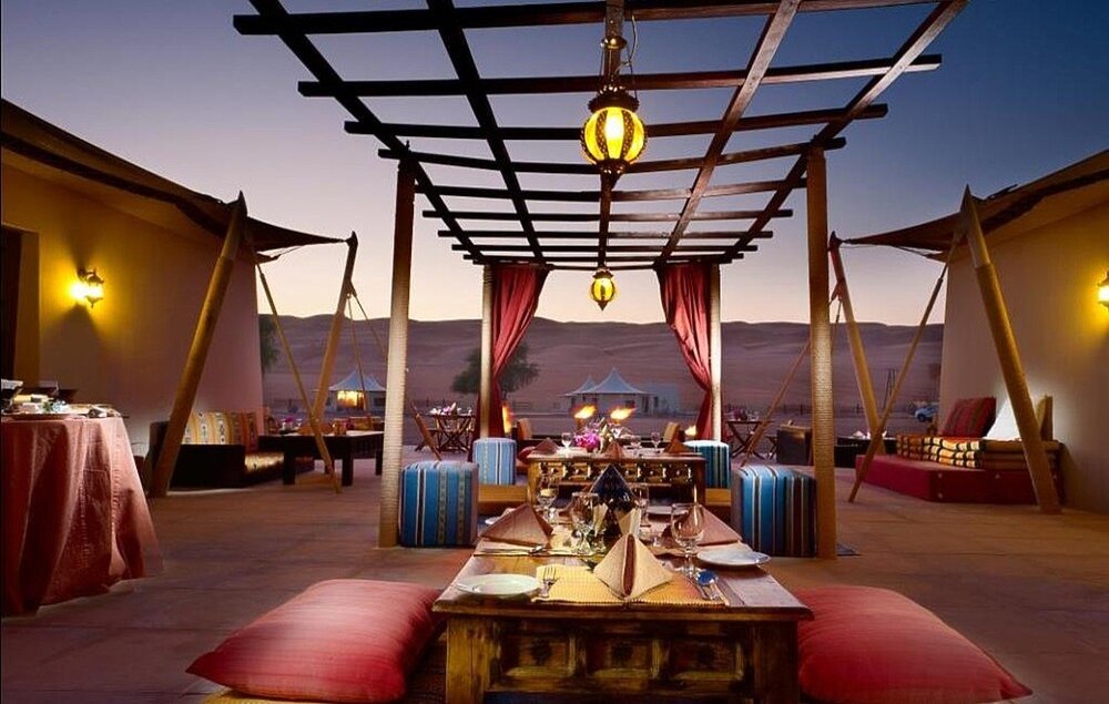 Oman_Wueste_Desert-Nights-Camp_Restaurant_BoutiqueReisen