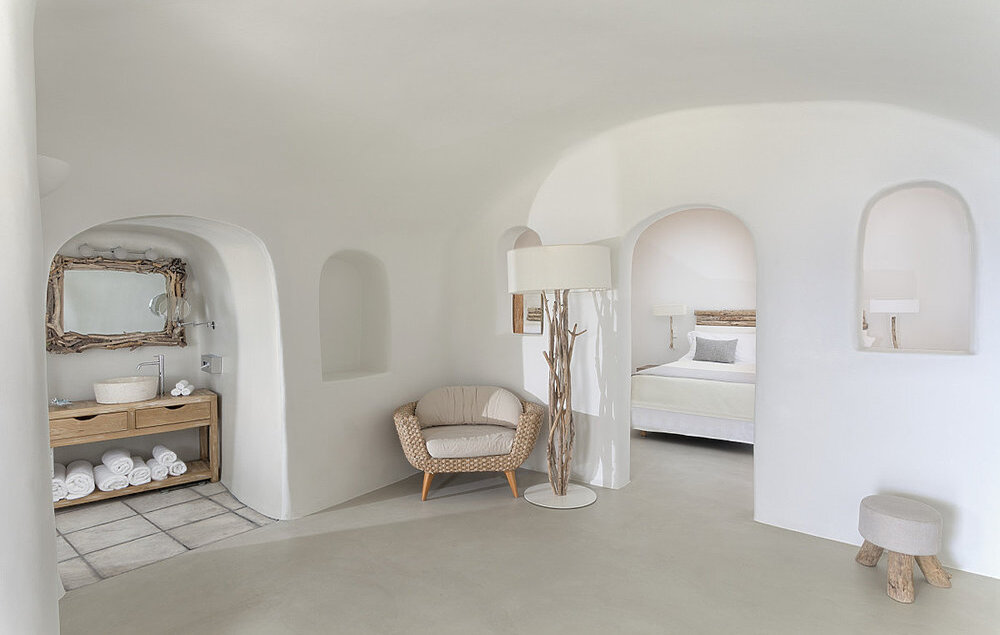 Santorini_Mystique-Luxury-Collection_Suite_BoutiqueReisen