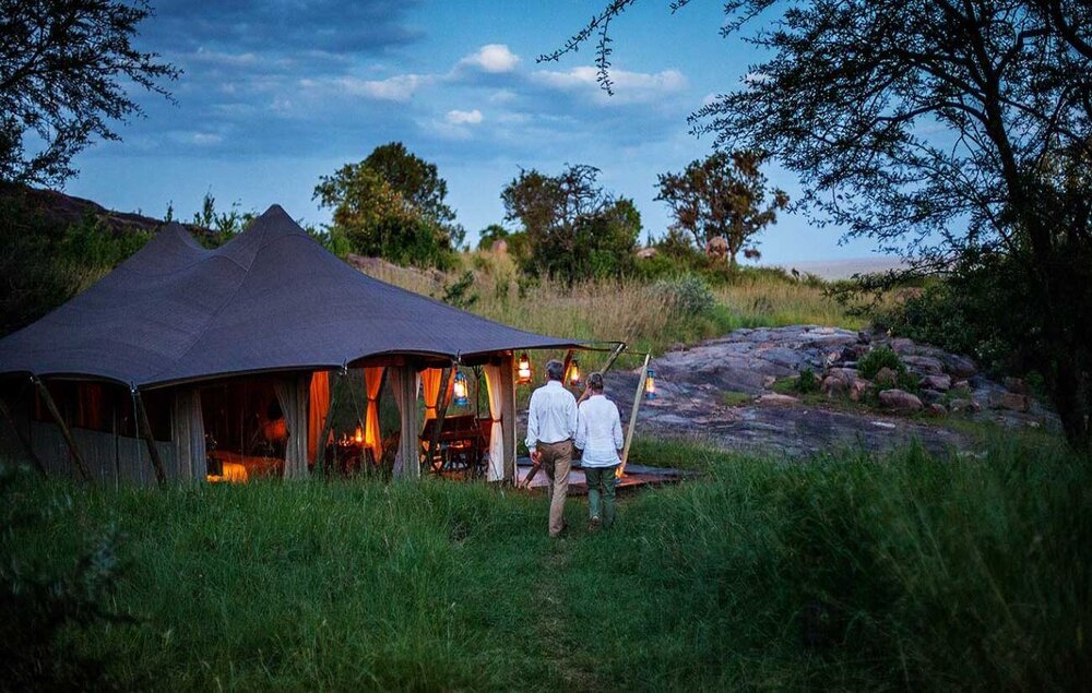 Tansania_Elewana-Serengeti-Pioneer-Camp_Zelte-Natur_BoutiqueReisen