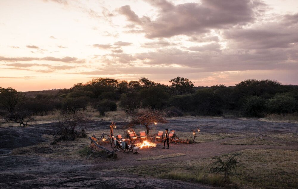 Tansania_Sanctuary-Kusini_Feuerplatz_BoutiqueReisen