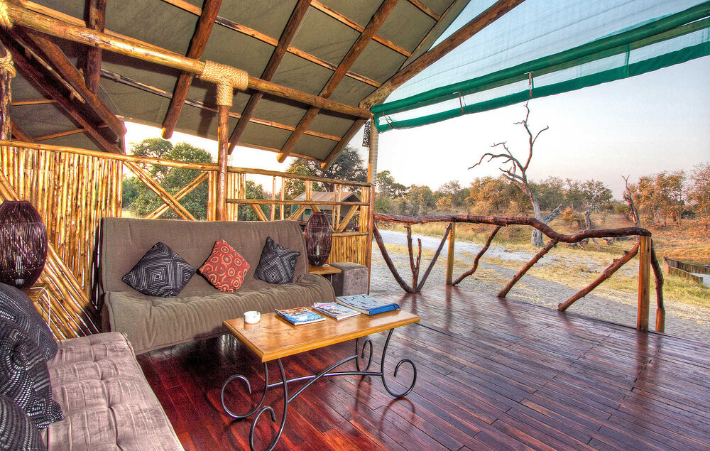 Botswana_Savuti_camp-savuti-Wilderness_Lounge-Blick_BoutiqueReisen