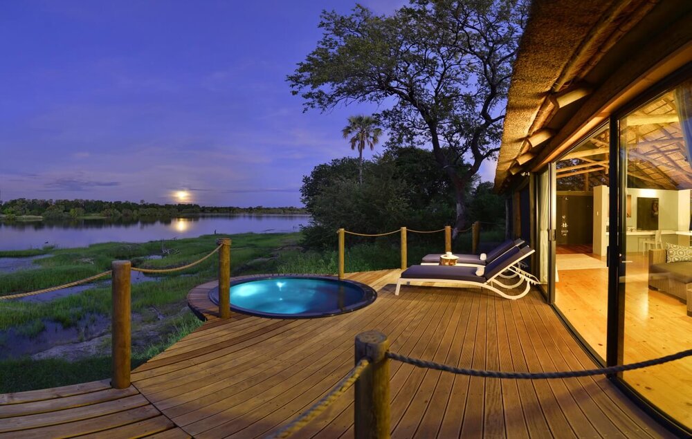 Simbabwe_Victoria-Falls-River-Lodge_private-Terrasse_BoutiqueReisen